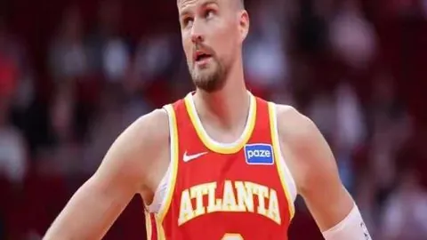 C罗开场4分钟双响，尤文图斯意甲第8轮2-0击败卡利亚里